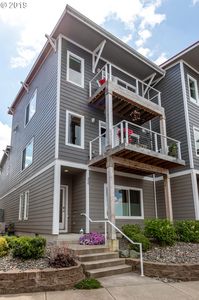 250 Maritime Ln, Astoria, OR, 97103