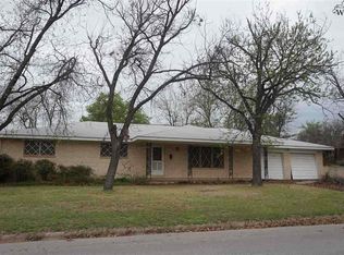 1512 Rita Ln, Iowa Park, TX 76367