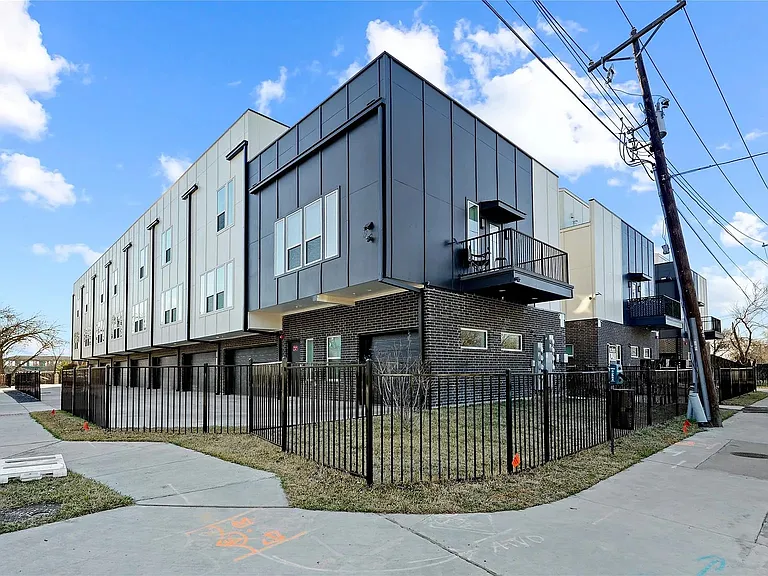 7207 Mohawk Dr #108 — Photo 7