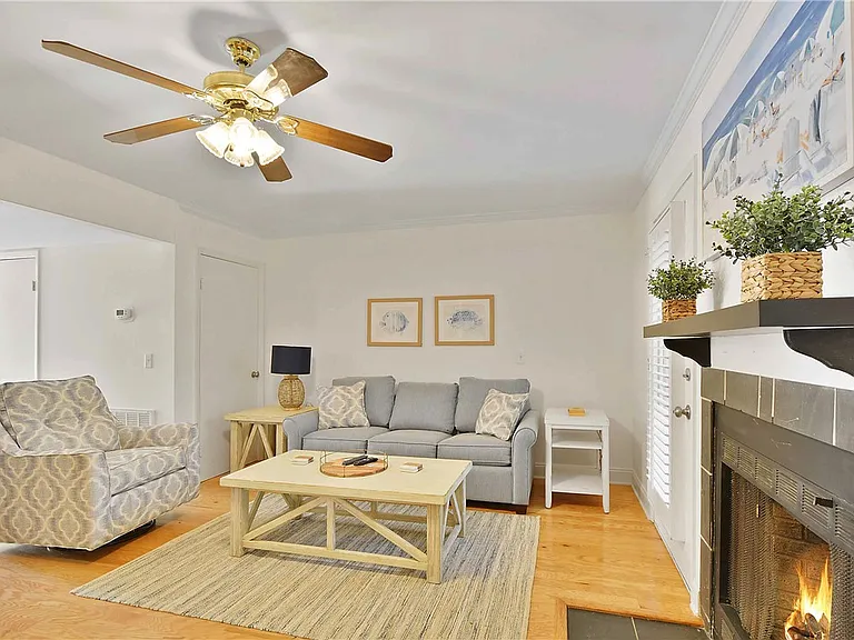 1000 Sea Island Rd #53 — Photo 3