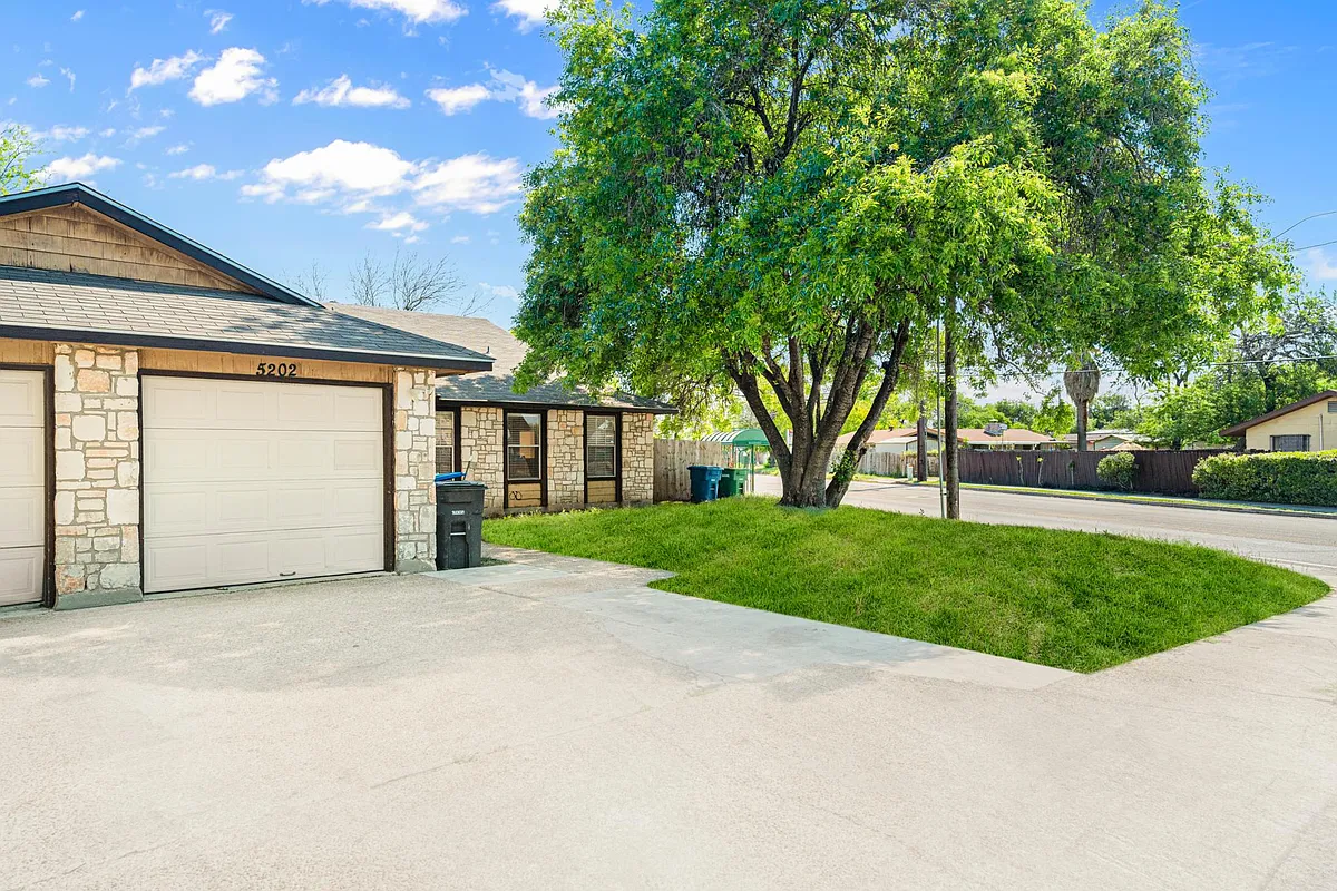 Building Photo - 5202 Gawain Dr