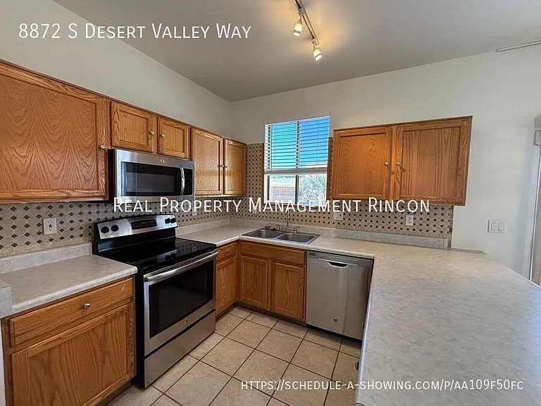 8872 S Desert Valley Way — Photo 4