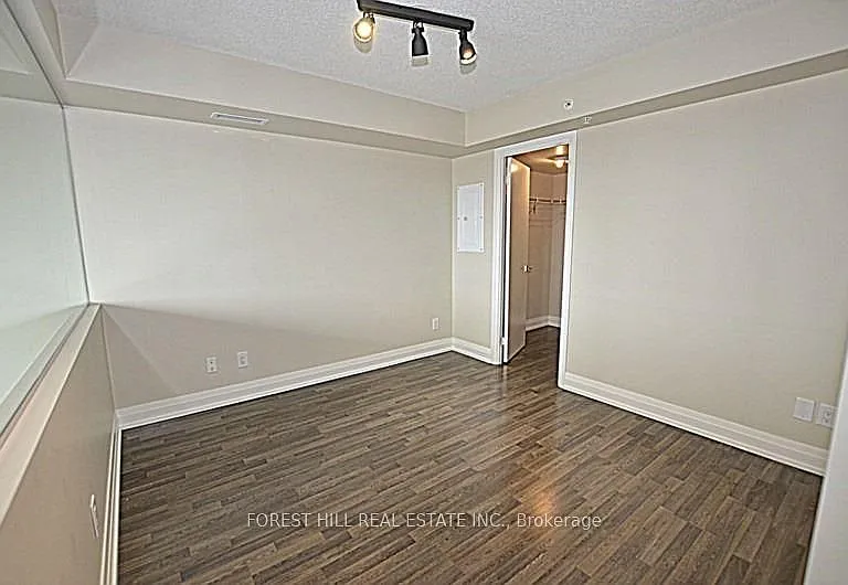 565 Wilson Ave #W506 — Photo 8