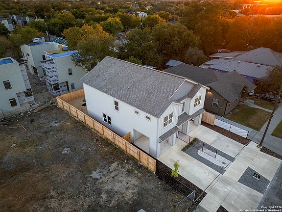3rd image of 724 Indiana St #102