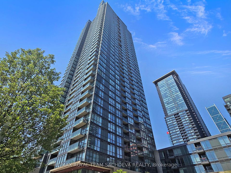 1st image of 15 Fort York Blvd Unit 1610