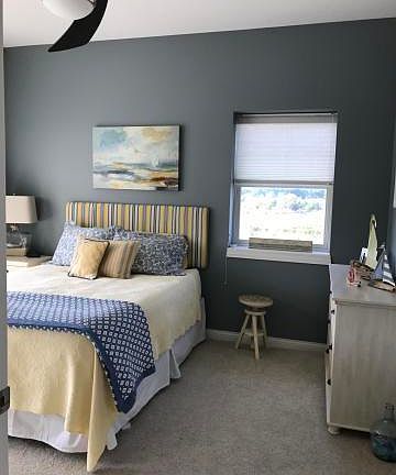 5th image of 815 Wells St