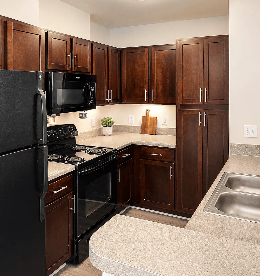 Highland Memorial Apartments — Photo 1