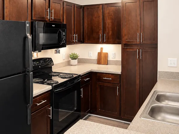 Highland Memorial Apartments, 401 N Highland St, Gastonia, NC 28052