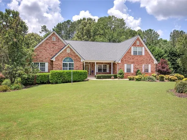 20 Spring Lake Trl NE, White, GA 30184
