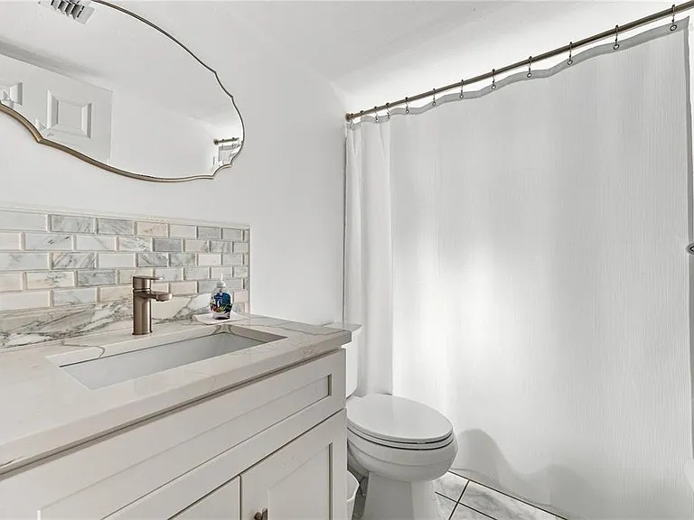 2855 Dueby St — Photo 12