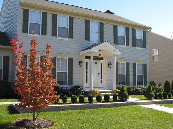 36 Hackemore St, Burlington, NJ 08016