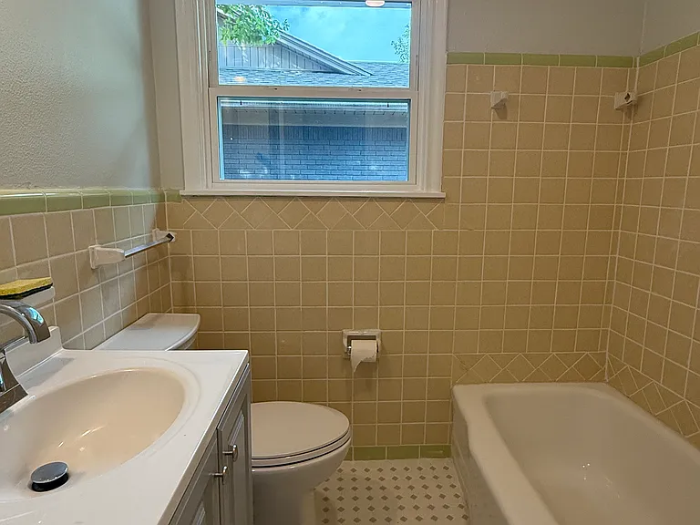 2915 Materhorn Dr — Photo 7