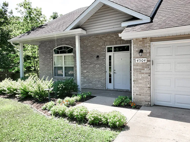 4504 Gage Pl — Photo 1