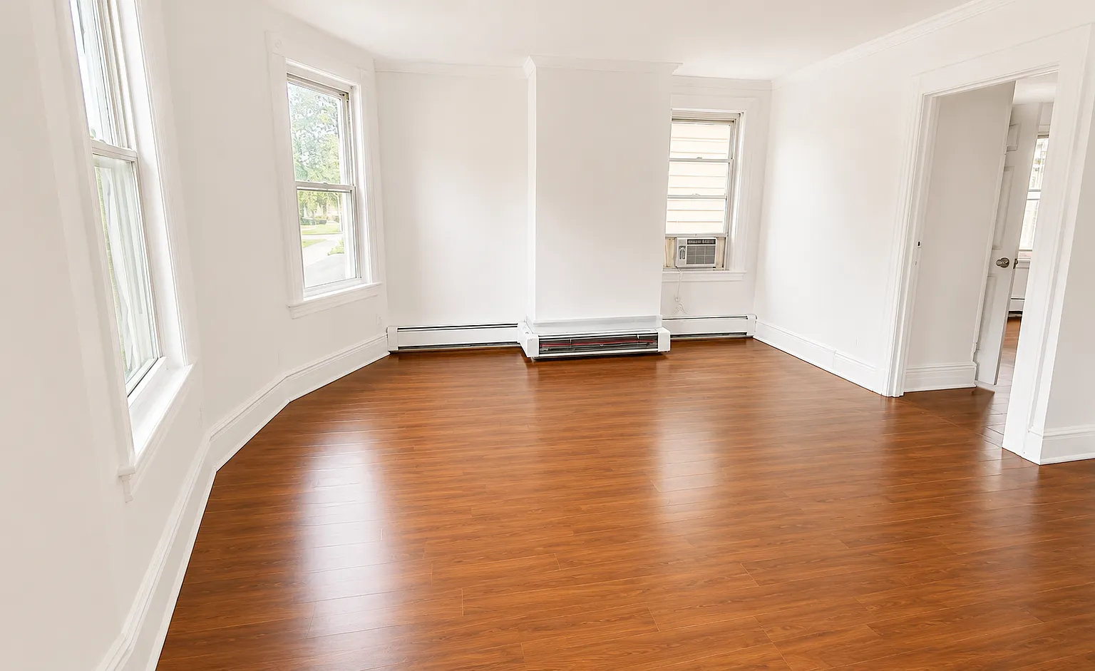 2 bed, 600 sqft, $1,895 — Photo 2