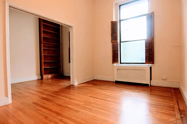 Rented by GPA Realty | media 27