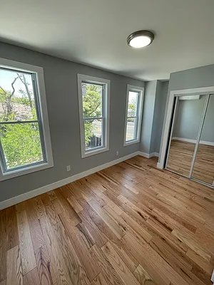 Sold by Glory Homes Realty | media 11