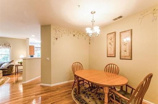 5th image of 72 Village Dr