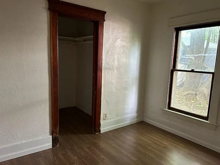 707 Willis Ave #1 — Photo 2