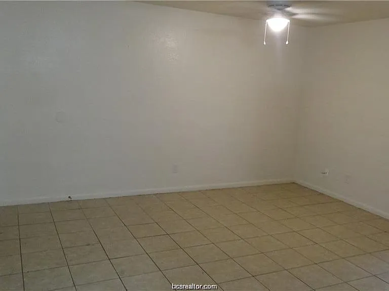 510 Avondale Ave #6 — Photo 6