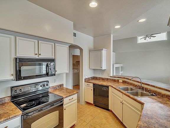 5th image of 5465 N Little River Ln