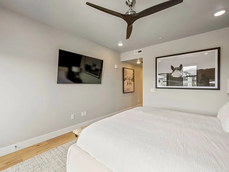 1166 W Helling Cir #204 — Photo 9