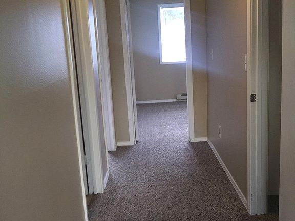 3rd image of 615 S 2nd St