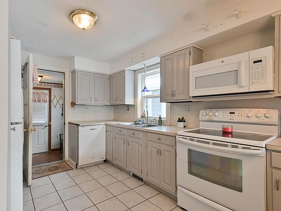 5th image of 26 Gameston Park Road