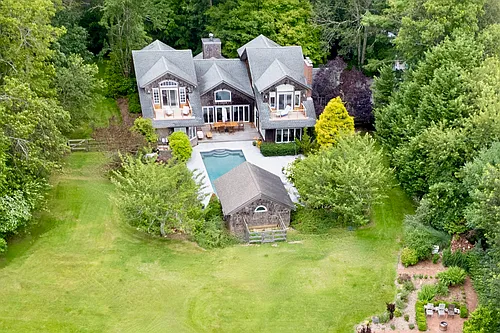 214 Water Mill Towd Rd Photo 1