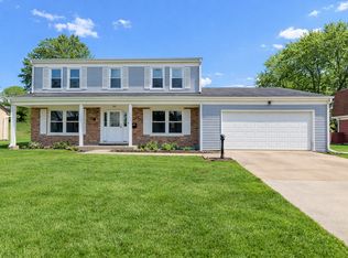 815 Knightsbridge Ln, Schaumburg, IL 60195