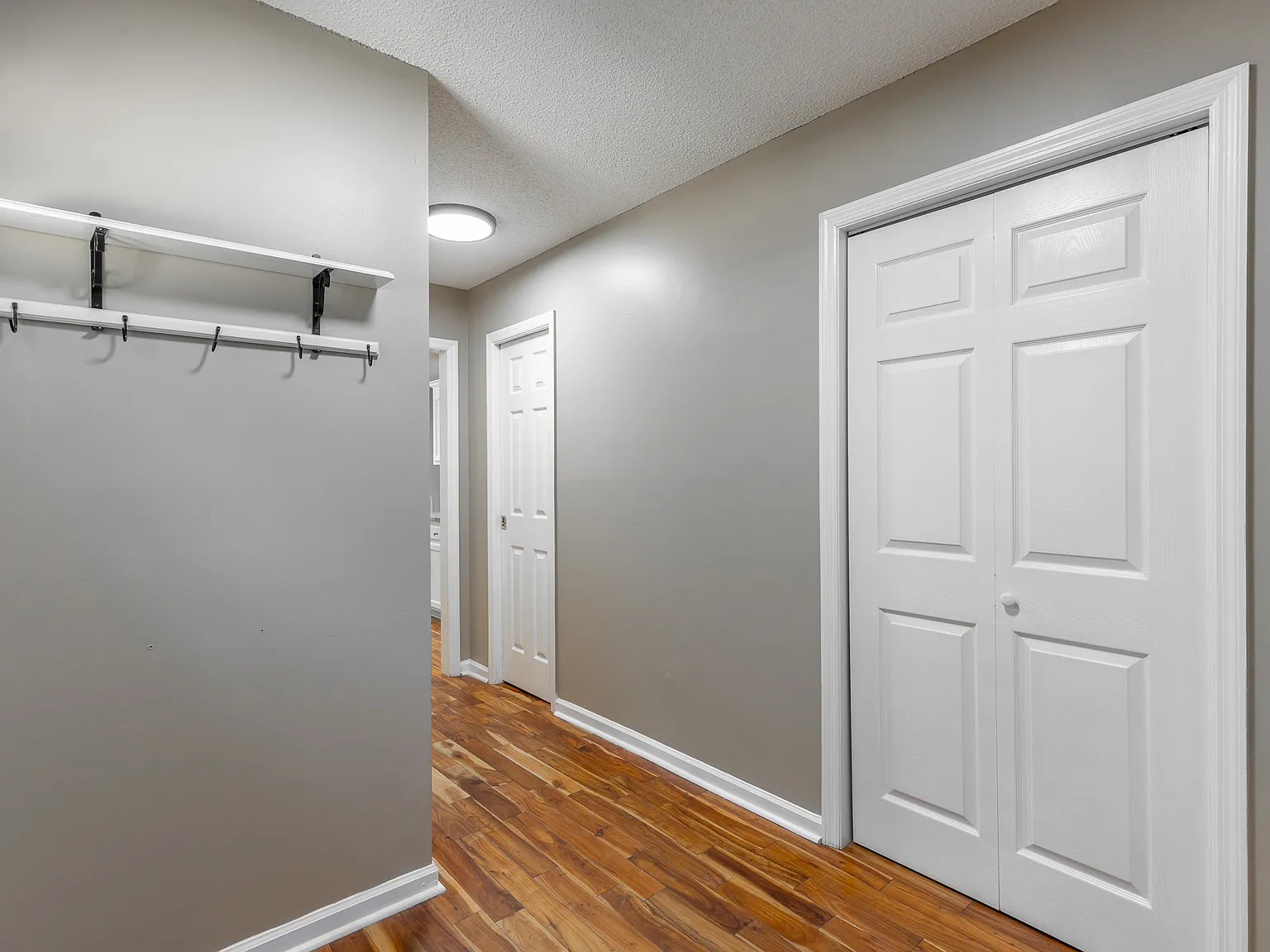 6405 Flag Point Dr — Photo 1
