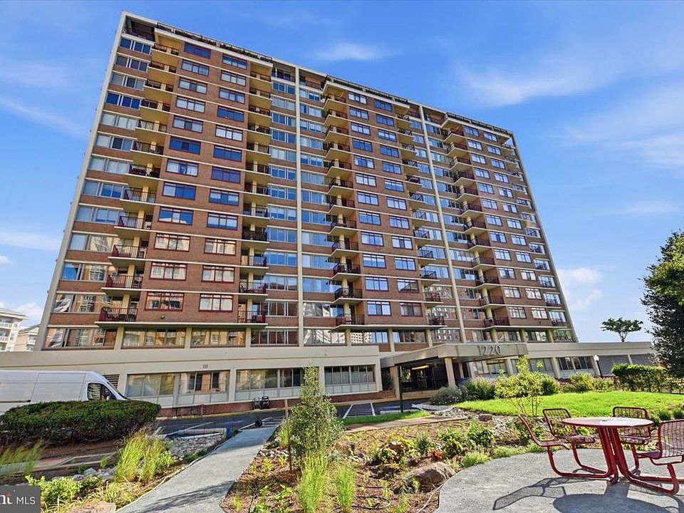 1st image of 1220 Blair Mill Rd APT 1008