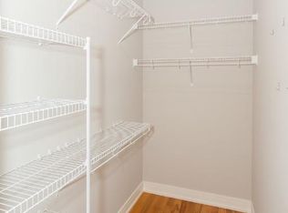 1638 W Grand Ave #303, Chicago, IL 60622