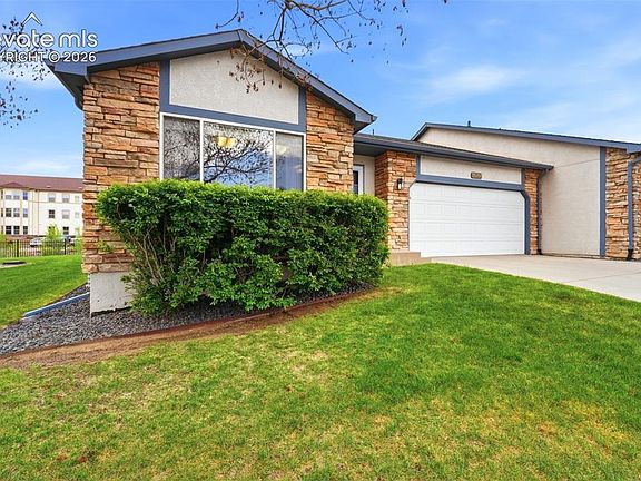 3rd image of 3944 Coral Point