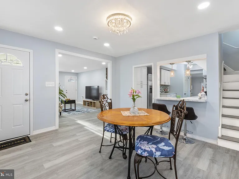 38 State St #40 — Photo 3