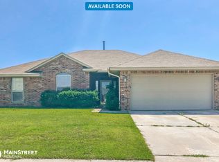 3604 Notting Hill Dr, Moore, OK 73160