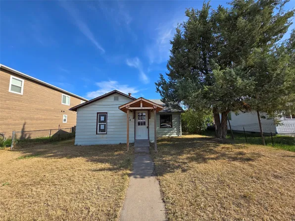 304 10th Ave W, Polson, MT 59860