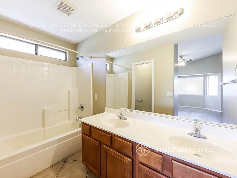 5433 W Grove St — Photo 14