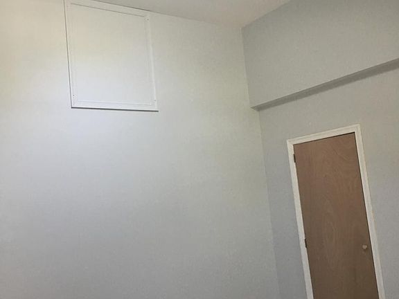 4th image of 903 S 13th St APT 2C