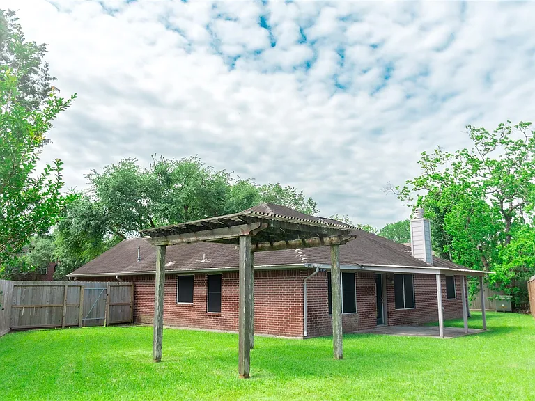 822 Oak Lodge Ct — Photo 15