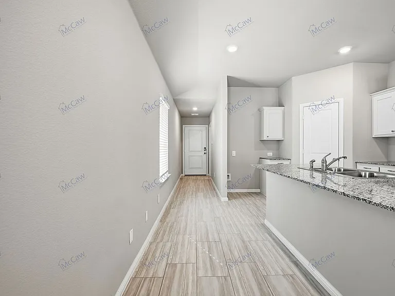 139 Mojave Rd — Photo 7