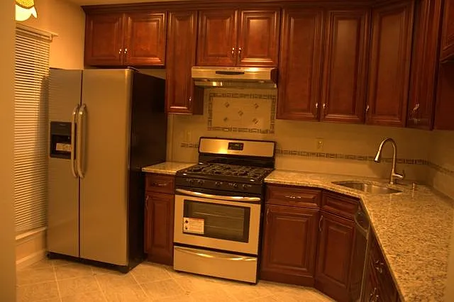 177 Irving Pl — Photo 1