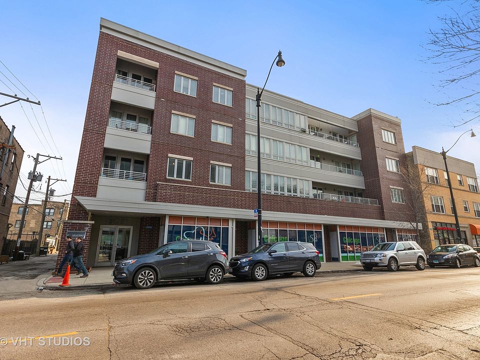 1st image of 3021 W Armitage Ave #203