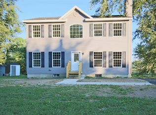 19 Mudnock Rd, Salisbury, MA 01952