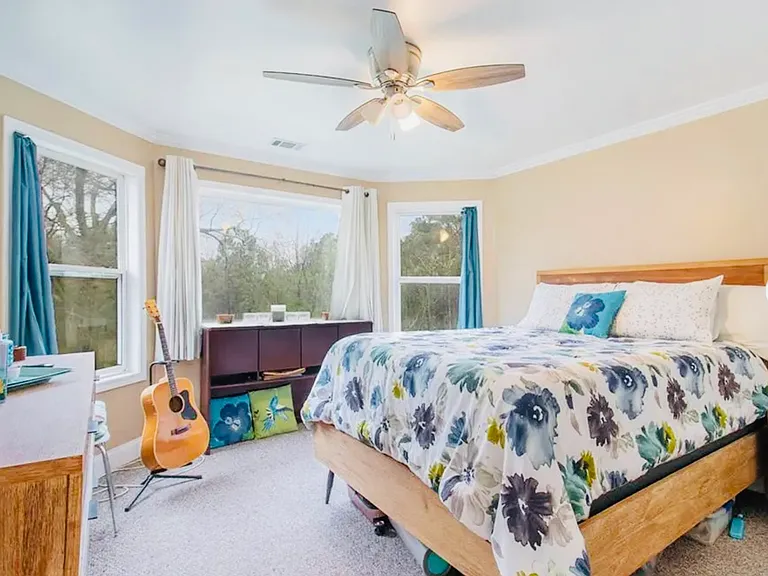 1988 Tiger Flowers Dr NW — Photo 9