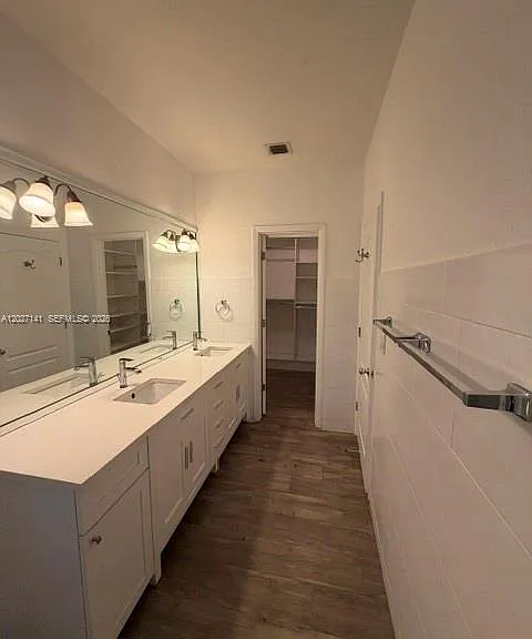 3062 Matilda St #2 — Photo 6