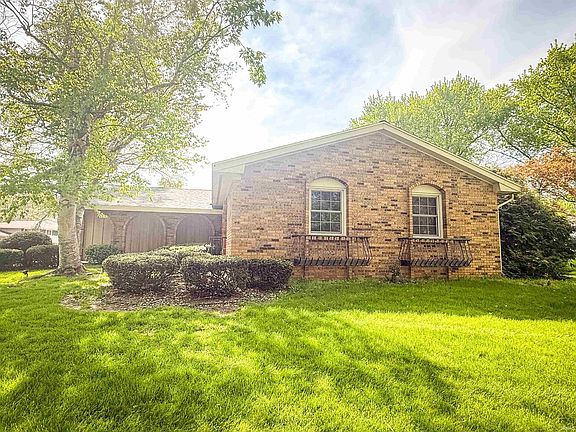 2nd image of 1511 Brookwood Dr