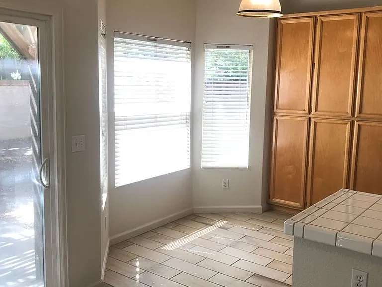 3008 Mallorca Ln — Photo 8