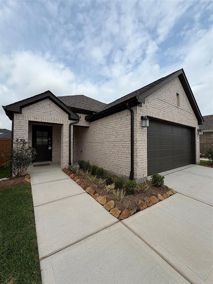 Building Photo - 8123 Kay Harbor Dr