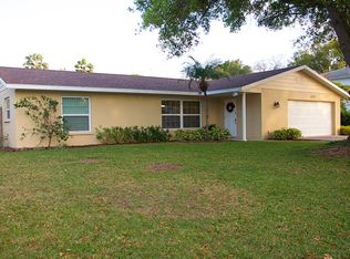 2107 41st St W, Bradenton, FL 34205
