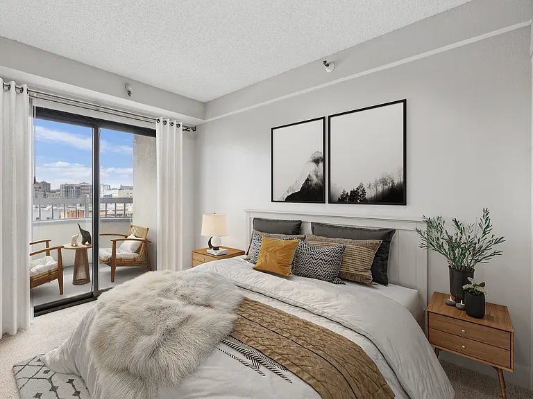 Tower 737 Condominium Rentals — Photo 10